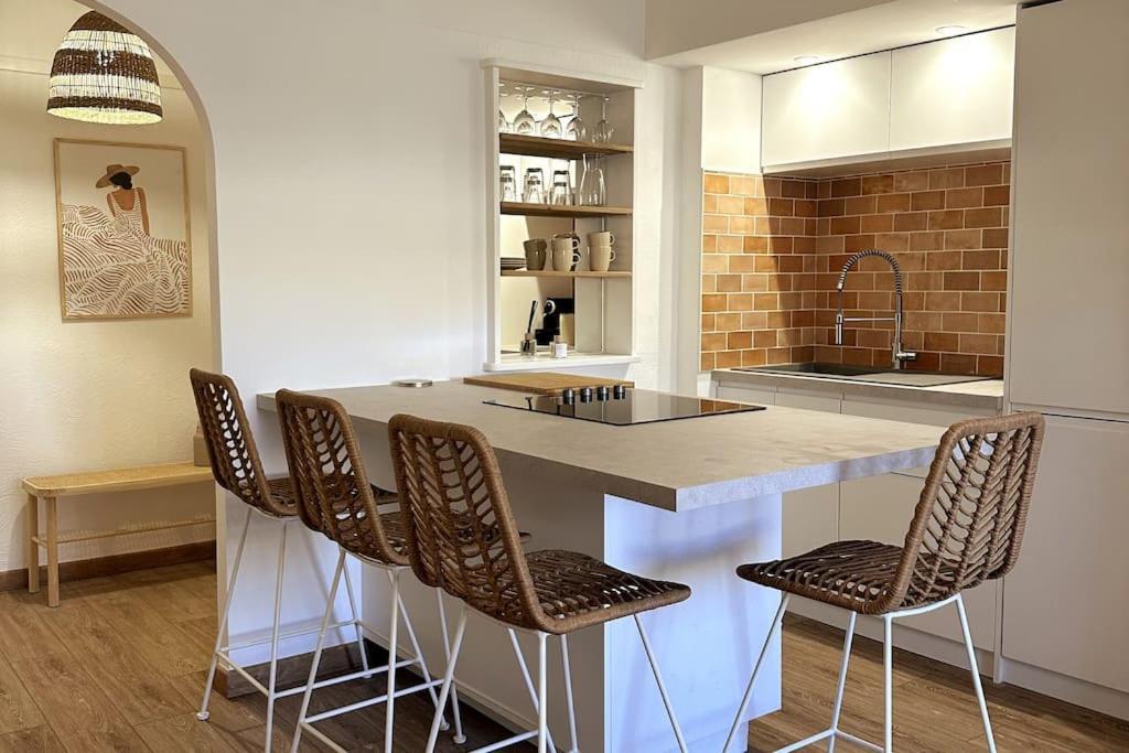 Chez Joan, Apt De Standing, 4 Prs, A 300M Des Plages Антиб Екстериор снимка